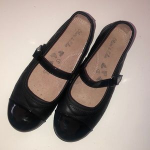 Olive & Edie girls size 4